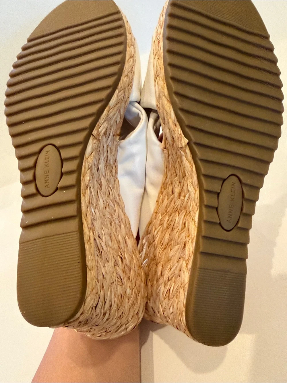 Anne Klein White Knot-Front Espadrille Wedge Slide Sandals Size 9.5
